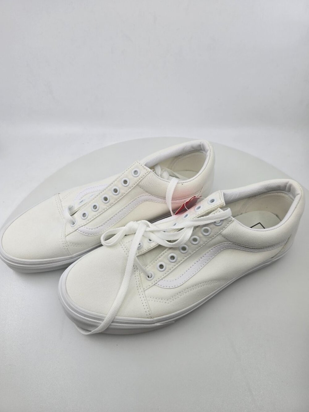 VANS OLD SKOOL TRIPLE TRUE WHITE SIZE M10.5 / W12